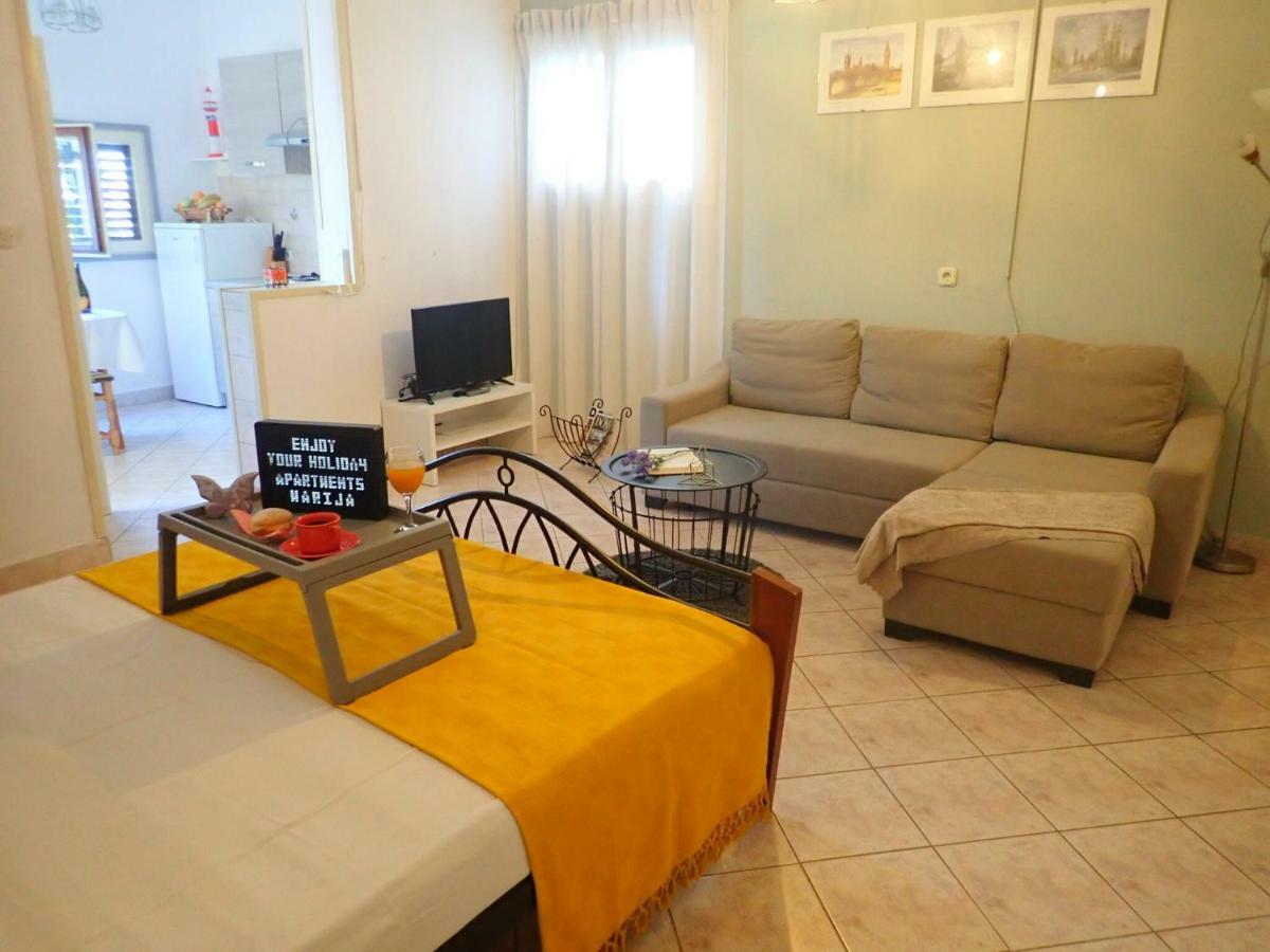 Apartments Marija คาร์โลบัก ภายนอก รูปภาพ