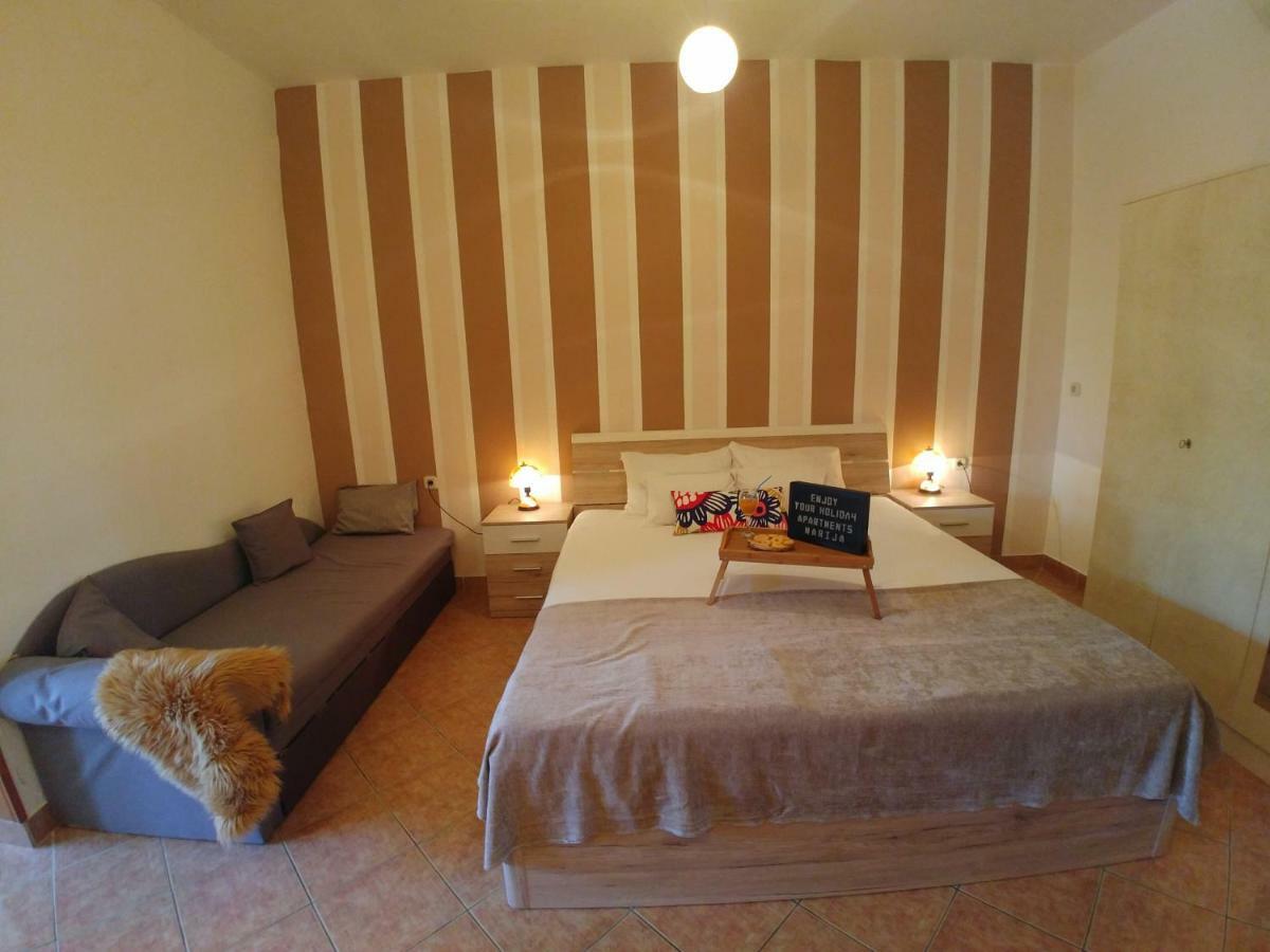 Apartments Marija คาร์โลบัก ภายนอก รูปภาพ